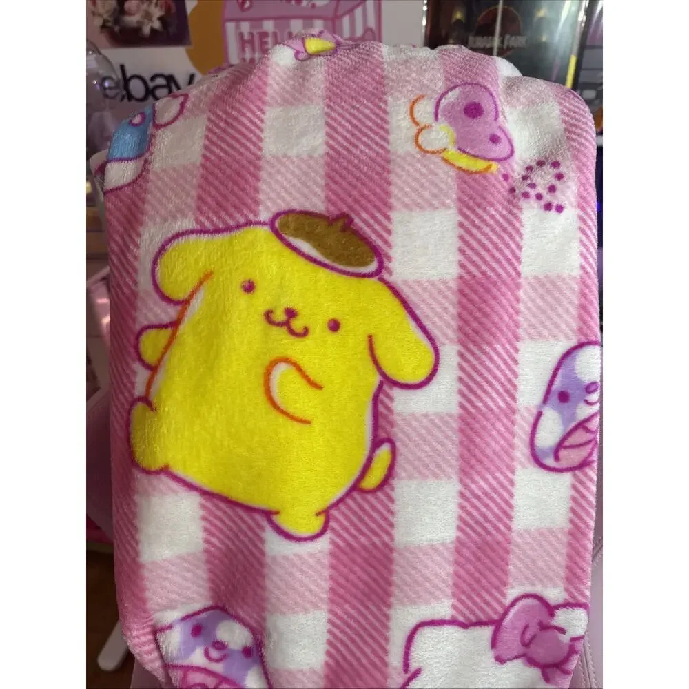 Hello Kitty & Friends Throw Blanket Pink Butterfly Forest Neon 2026 Sanrio